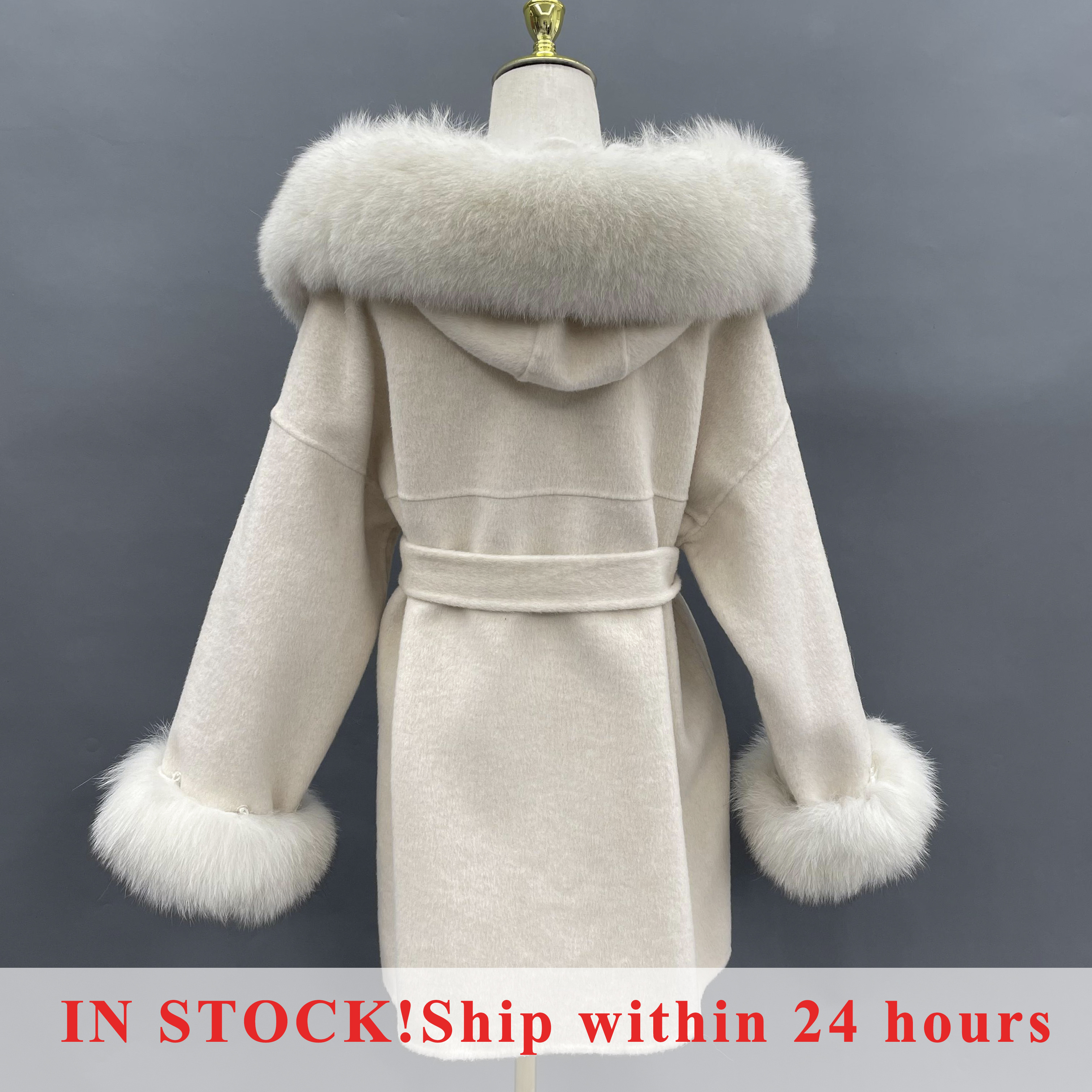 Missjanefur-本物のキツネの毛皮の襟と袖口を備えた - Wool Coat Peacoat のレビューと価格
